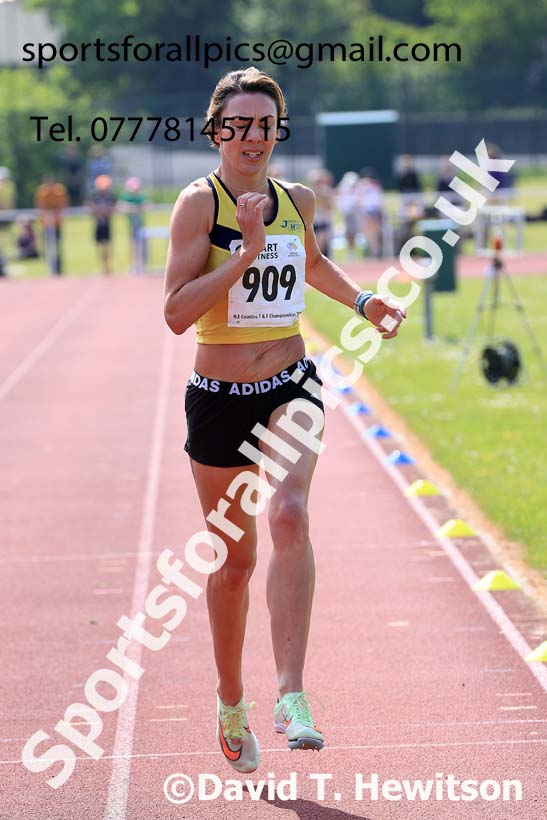 Womens Seniors and Under-20s 1500 metres, 2024 North Eastern Track and Field Champs., Middlesbrough.  Photo: David T. Hewitson/Sports for All Pics